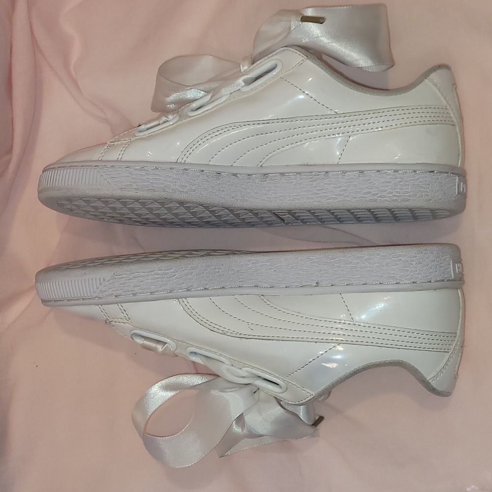 PUMA Basket Heart Patent White Woman's Sneakers Satin Ribbon Laces‎ Size 7.5 US - Picture 10 of 16